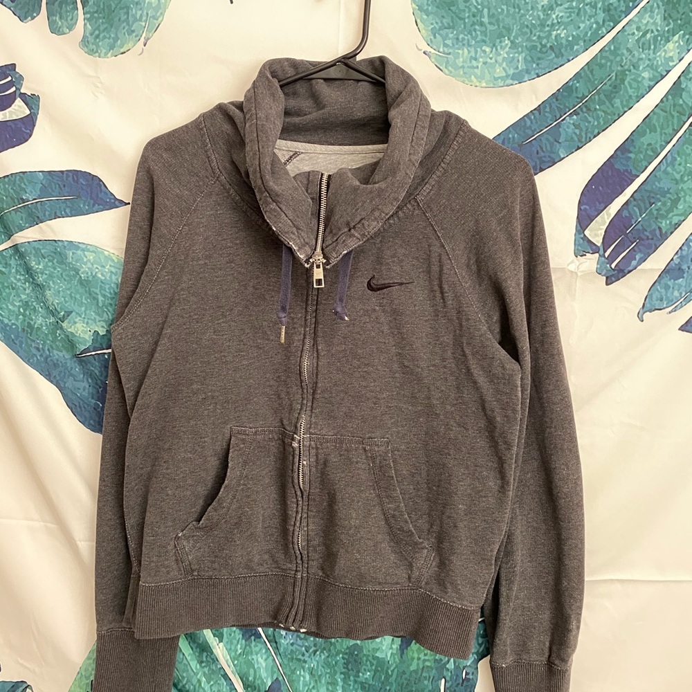 Nike Women’s Jacket (Grey)